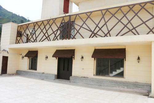 Hotel Shelton Rezidor Swat