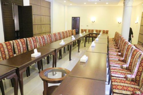 Hotel Shelton Rezidor Swat