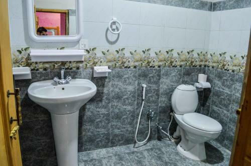 Hostal Hotel Kashmir Lodge