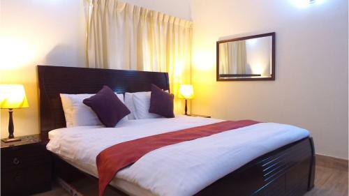 Hotel The Grand @ Gharial