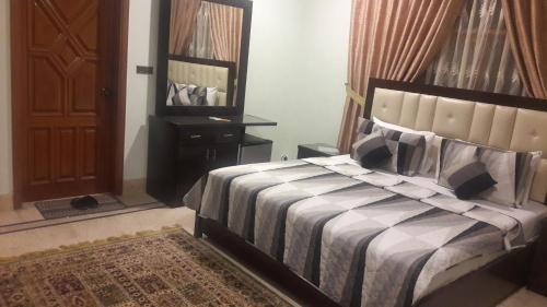 Hotel Seven 7