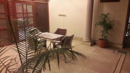 Hotel Seven 7
