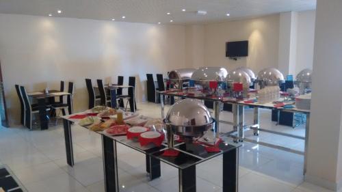 Al Sadarah Apartment Hotel