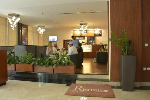 Hotel Golden Tulip Headington