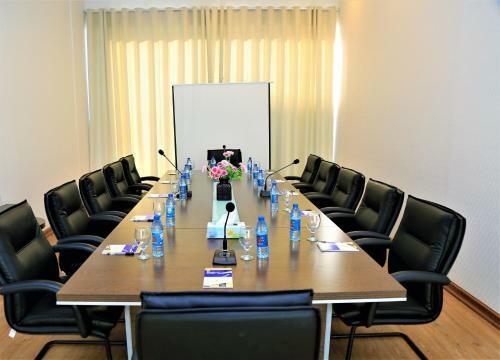 Al Dyafa Hotel Suites