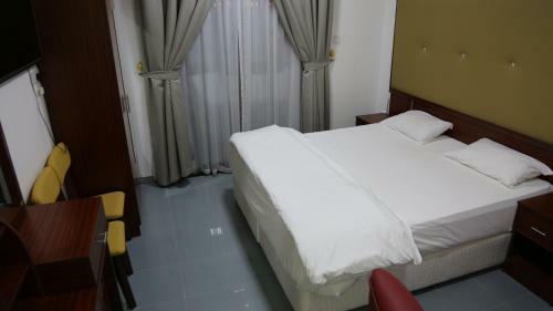 Discovery Hotel Apartments