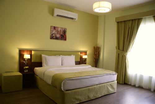 Weekend Hotel & Apartments