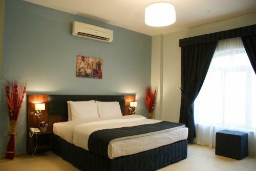 Weekend Hotel & Apartments