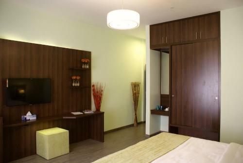 Weekend Hotel & Apartments