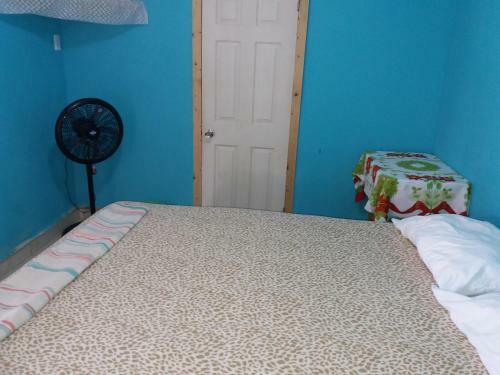 Hostal Feel At Home