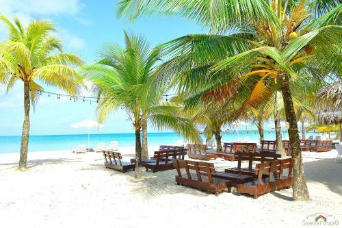 Arenas Beach Hotel