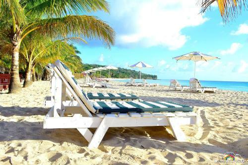 Arenas Beach Hotel
