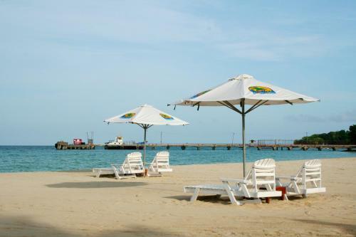 Arenas Beach Hotel