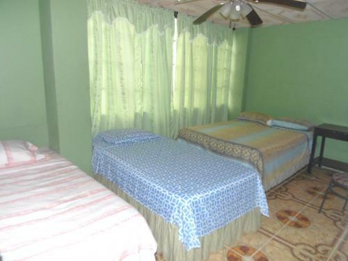 Hotel Hostal Do�a Rosa