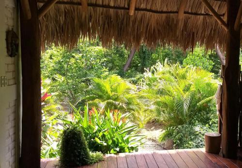 Hotel Mango's Lodge Private Bungalows