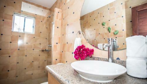 Rio Dulce Ocean View Penthouse V-16
