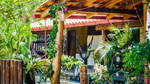 Hostal Vibra Guesthouse