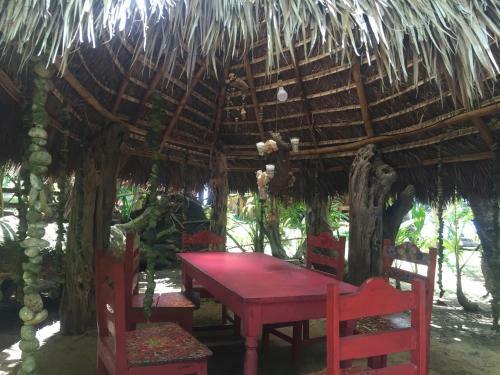 Caba�as En Ensue�os. Right By The Beach!