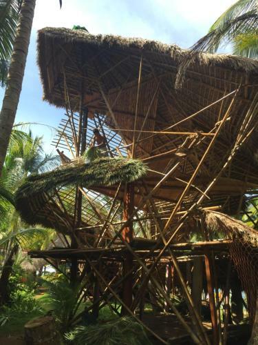 Caba�as En Ensue�os. Right By The Beach!