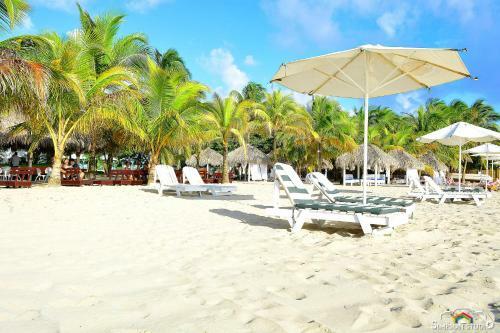 Arenas Beach Hotel