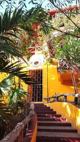 Hotel Buena Onda Backpackers