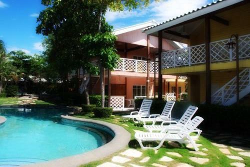 Hotel Vistamar Beachfront Resort & Conference Center