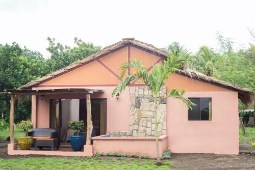 Hotel Mapayapa Bungalows
