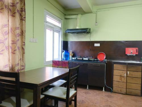 Sun Apartment