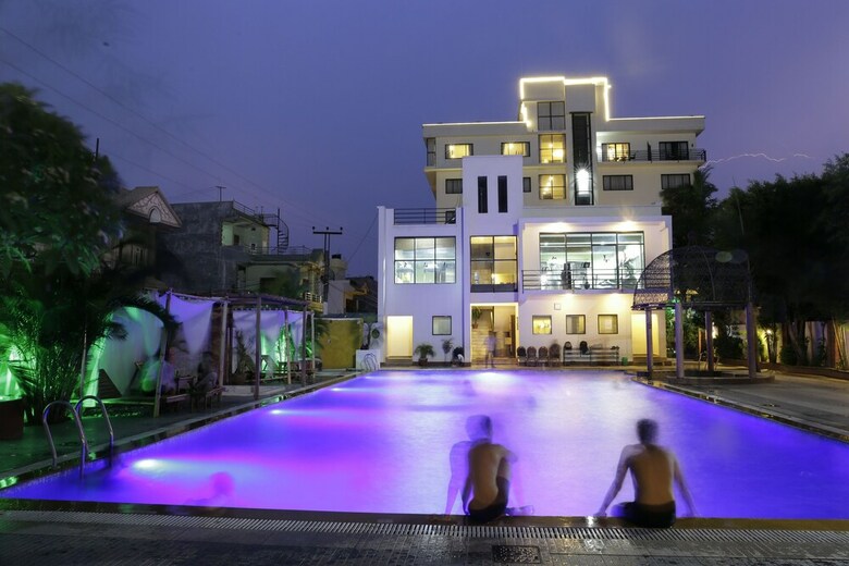 Hotel Club De Novo