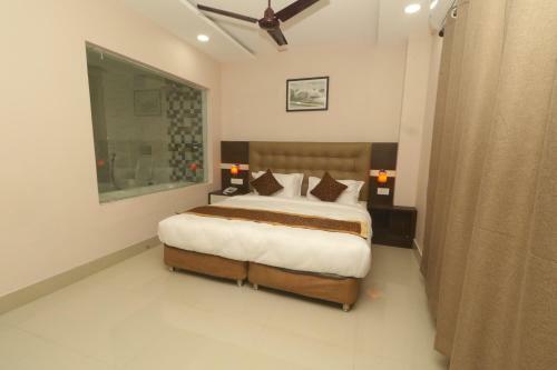 Hotel Gajur Palace