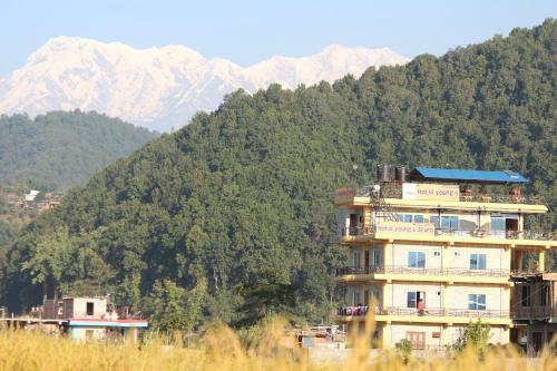 Hotel Young's Stupa