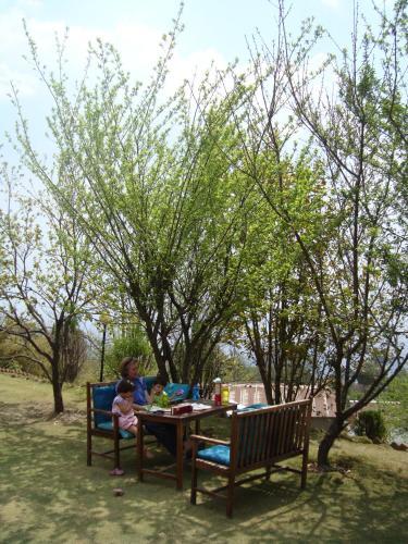 Hotel Shivapuri Retreat