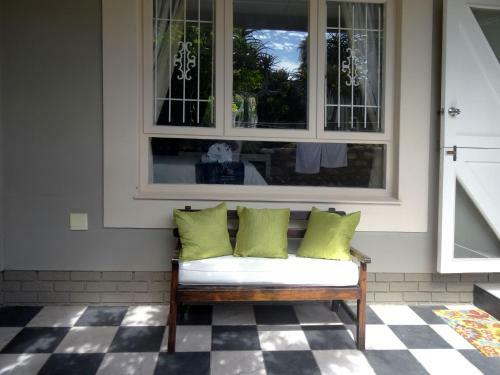 Hostal 1932 House Bed And Breakfast