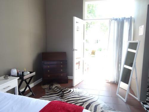 Hostal 1932 House Bed And Breakfast
