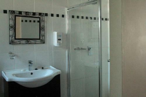 Hostal 1932 House Bed And Breakfast