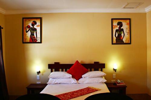 Hostal Mango Guest House