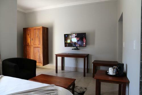 Hostal Mango Guest House