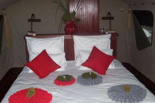 Nkasa Lupala Tented Lodge