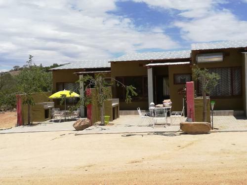 Anns Chalet And Camping