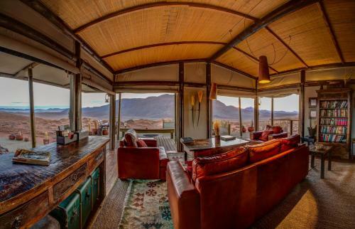 Dunes Lodge
