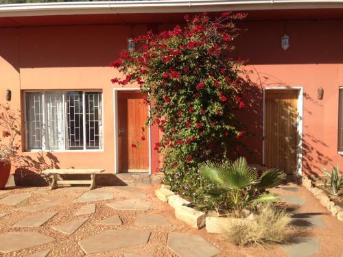 Hostal Kamelruhe Guest House & Camping