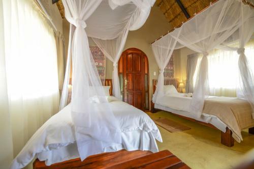 Hobatere Lodge