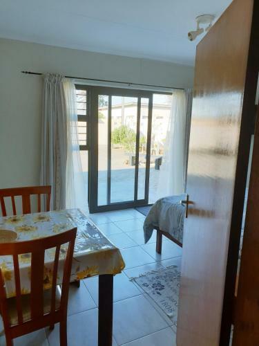 Bed & Breakfast Sunflower Self-catering