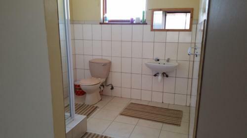 Hostal Dolphin Guest House