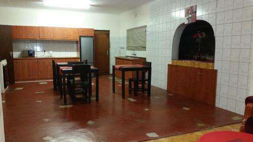Hostal Dolphin Guest House