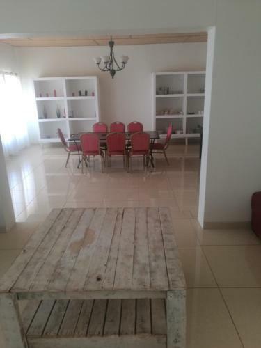 Hostal Mo-nize Villa Guesthouse