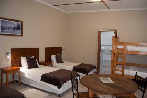 Hostal Obelix Guesthouse