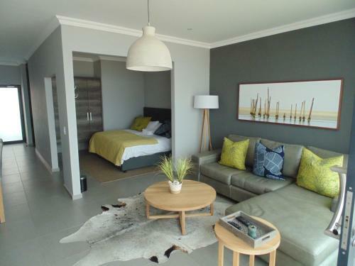 Apartment 32, Bay View Suites