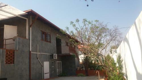Hostal Grandmike Guesthouse