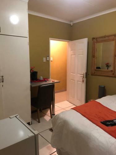 Hostal Tjiueza Guesthouse